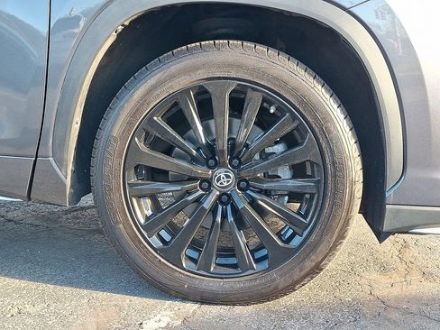 Used 2023 Toyota Highlander XSE AWD/4WD image 19
