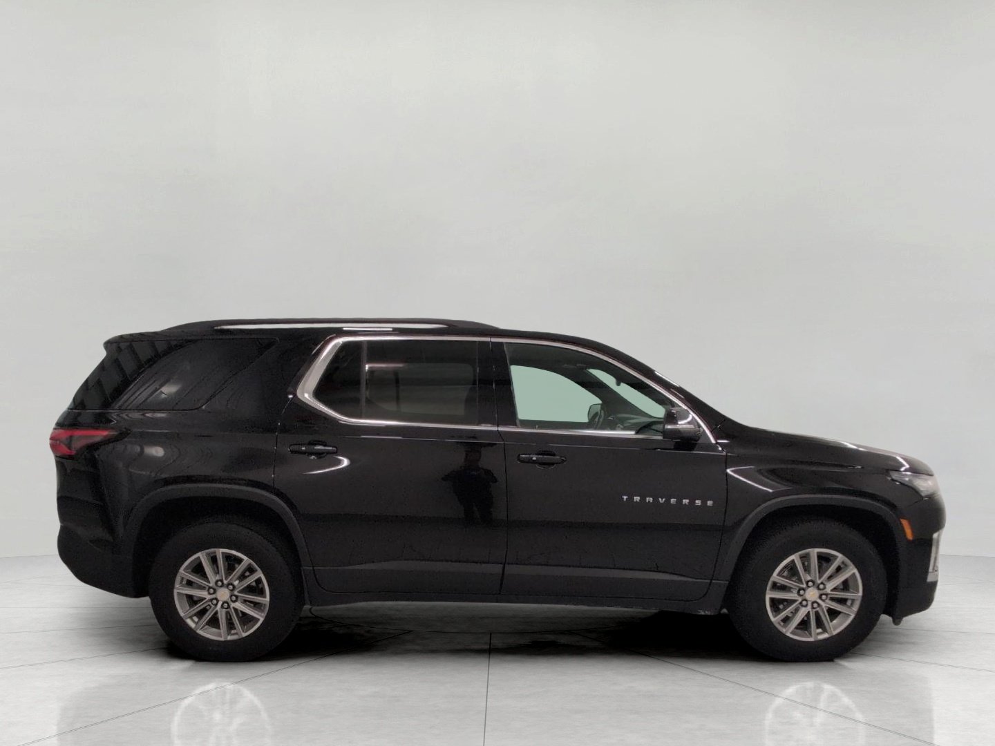 Used 2023 Chevrolet Traverse LT AWD/4WD image 11