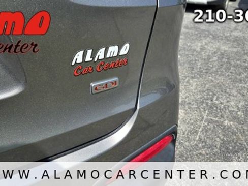 Used 2018 Kia Sorento L FWD image 12