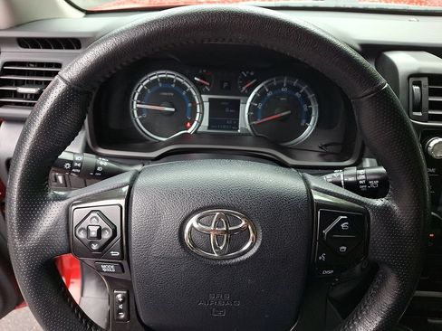 Used 2017 Toyota 4Runner TRD Pro AWD/4WD image 19
