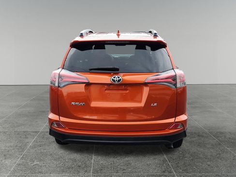 Used 2016 Toyota RAV4 LE FWD image 6