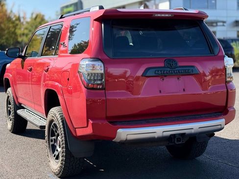Used 2021 Toyota 4Runner TRD Off-Road Premium w/ Moonroof Package AWD/4WD image 3