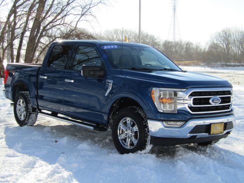 Certified 2022 Ford F150 XLT w/ Equipment Group 302A High image 6
