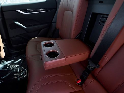 Used 2022 Maserati Levante Modena image 31