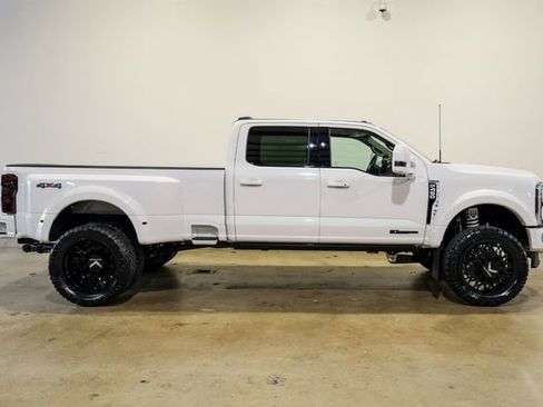 Used 2026 Ford F450 Platinum w/ Platinum Plus Package image 31