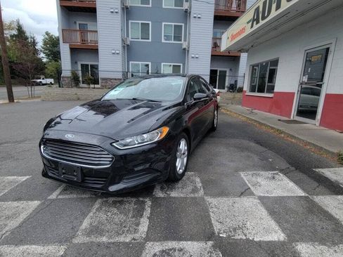 Used 2015 Ford Fusion SE FWD image 7