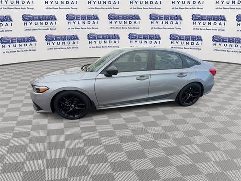 Used 2024 Honda Civic Sport image 4