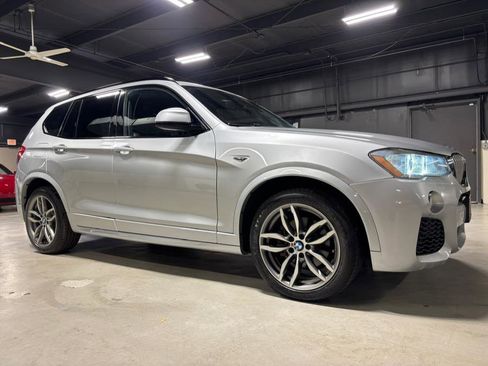Used 2017 BMW X3 xDrive35i image 10