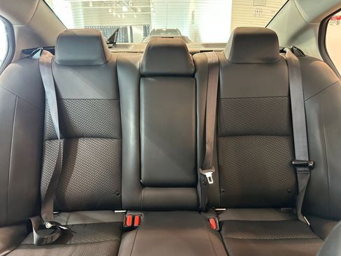 Used 2025 Nissan Altima 2.5 SR FWD image 37