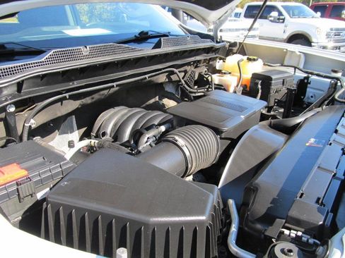 Used 2022 Chevrolet Silverado 3500 LT w/ Convenience Package image 38