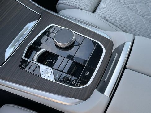 Used 2026 BMW X5 xDrive40i w/ Premium Package image 21