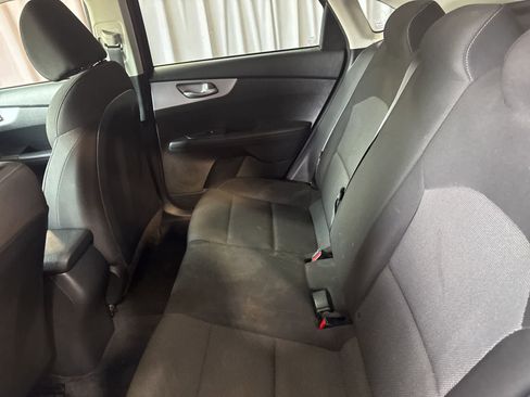 Used 2022 Kia Forte LXS image 17