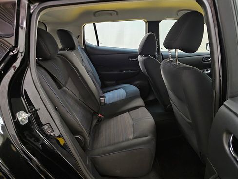 Used 2019 Nissan Leaf SV Plus w/ SV Plus Technology Package image 12