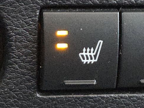 Used 2018 Jeep Wrangler Unlimited Sport image 6