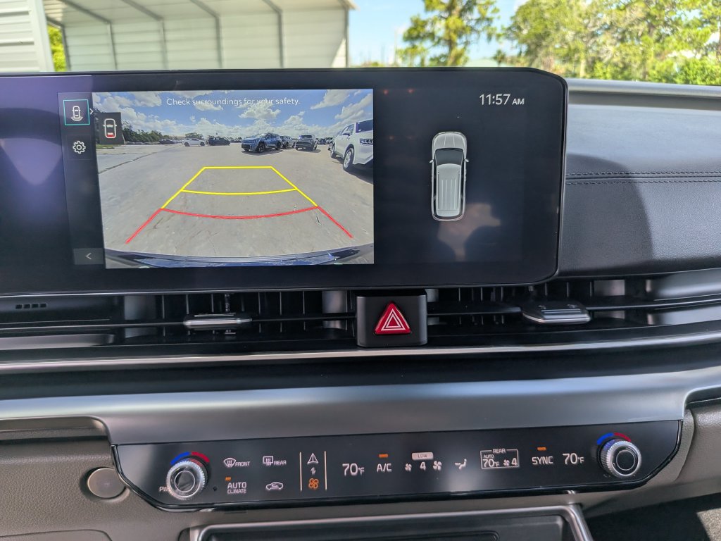 Certified 2026 Kia Carnival FWD image 23