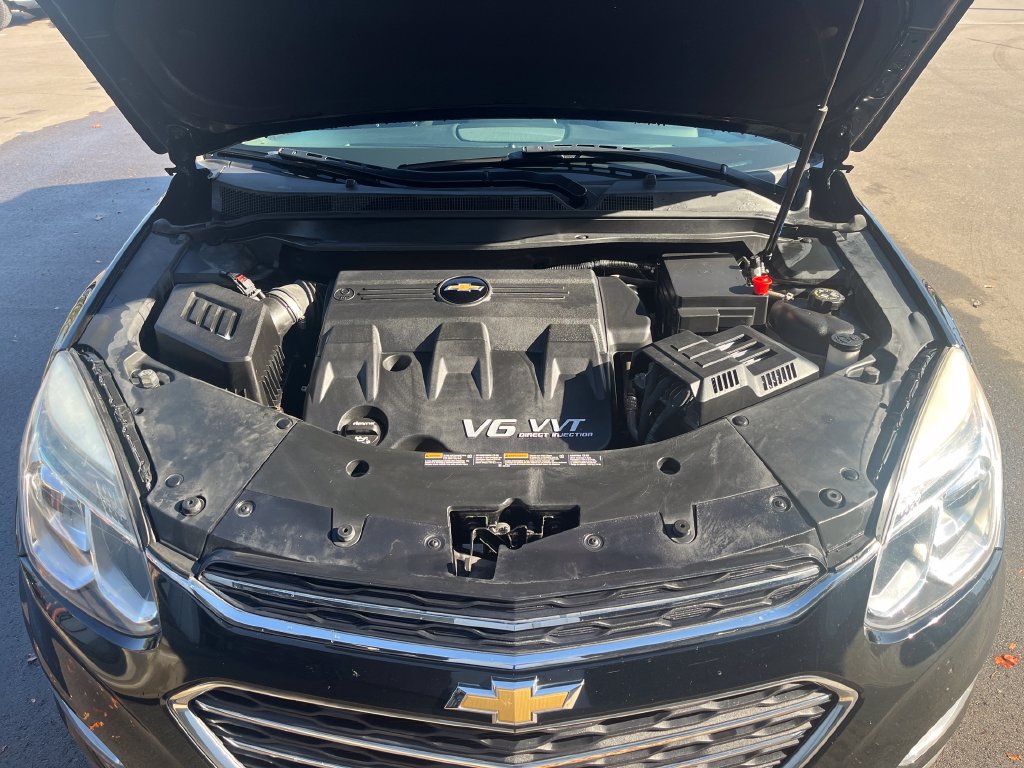 Used 2017 Chevrolet Equinox Premier w/ True North Edition AWD/4WD image 25