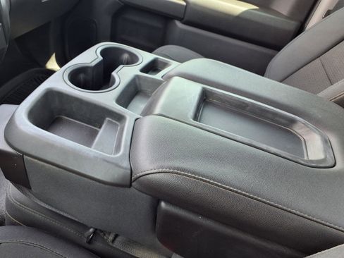 Used 2019 Chevrolet Silverado 1500 W/T w/ WT Convenience Package AWD/4WD image 7