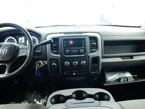 Used 2018 RAM 3500 Tradesman w/ Chrome Appearance Group image 21