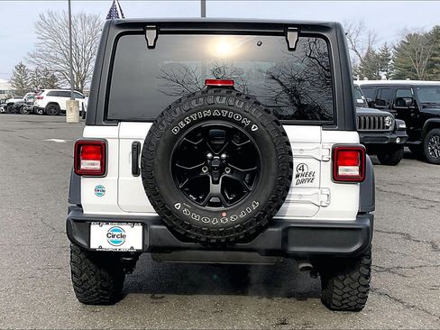 Certified 2022 Jeep Wrangler Willys image 4