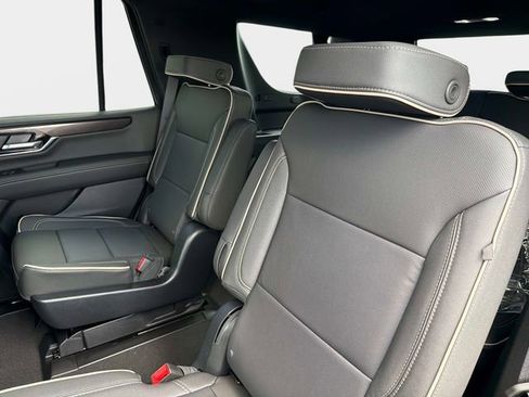 New 2026 GMC Yukon Elevation w/ Elevation Premium Package RWD image 12