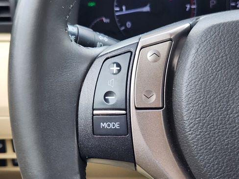 Used 2013 Lexus RX 350 AWD w/ Navigation Pkg image 28