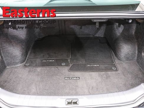 Used 2023 Nissan Altima 2.5 SV w/ SV Premium Package FWD image 9