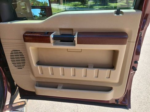 Used 2012 Ford F250 King Ranch w/ FX4 Off Road Pkg image 33