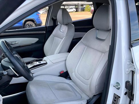 Used 2022 Hyundai Tucson Limited image 7