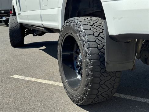 Used 2022 Ford F250 Platinum AWD/4WD image 40