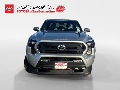Certified 2026 Toyota Tacoma SR5 AWD/4WD image 8