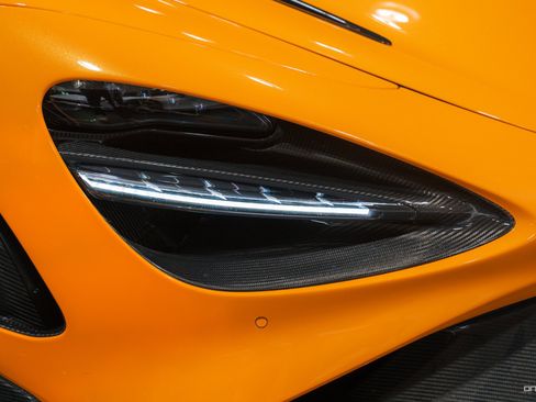 Used 2021 McLaren 765LT RWD image 20