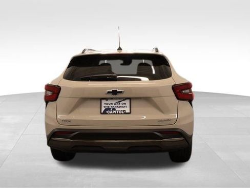 New 2026 Chevrolet Trax ACTIV w/ Driver Confidence Package FWD image 3