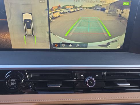 Used 2025 INFINITI QX80 Sensory AWD/4WD image 23
