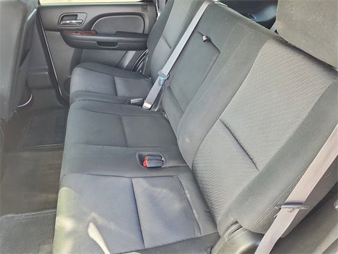 Used 2011 GMC Yukon SLE w/ Suspension Package, Off-Road image 11