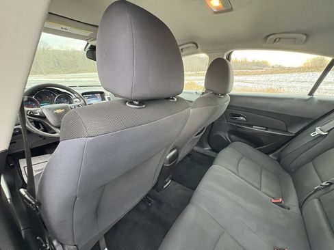 Used 2016 Chevrolet Cruze LT image 26