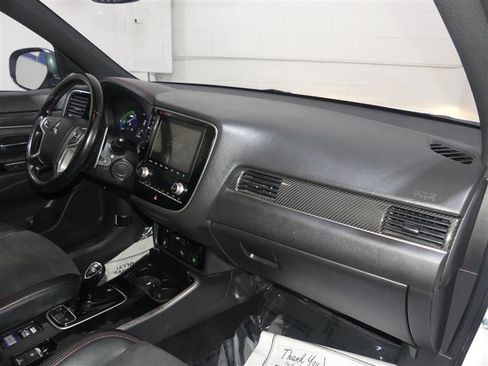 Used 2022 Mitsubishi Outlander SEL AWD/4WD image 24