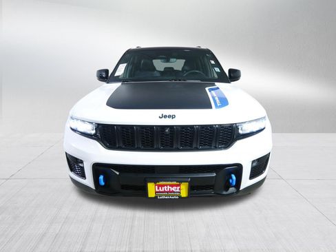 Used 2022 Jeep Grand Cherokee Trailhawk AWD/4WD image 2