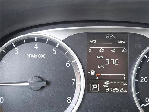 Used 2024 Nissan Kicks S FWD image 14