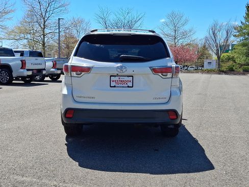 Used 2015 Toyota Highlander XLE AWD/4WD image 6
