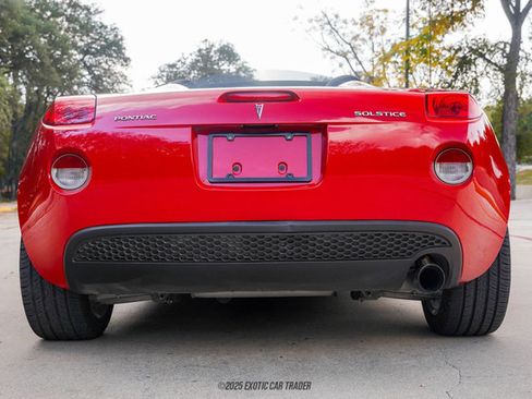 Used 2006 Pontiac Solstice Convertible w/ Premium Package image 7
