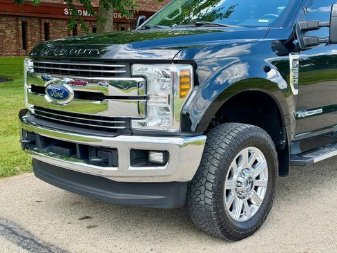 Used 2019 Ford F250 Lariat w/ Lariat Ultimate Package AWD/4WD image 10