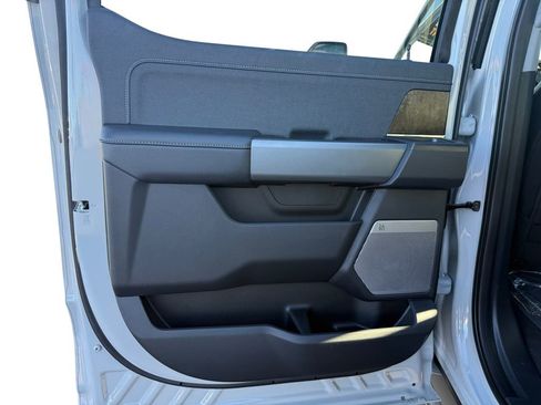 New 2026 Ford F350 Lariat w/ Black Appearance Package image 48