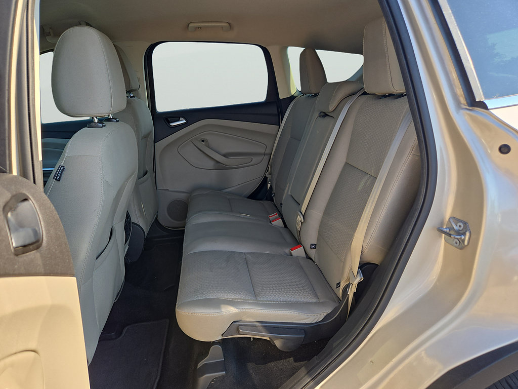 Used 2017 Ford Escape SE FWD image 19