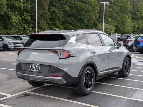 New 2026 Kia Sportage EX FWD image 3