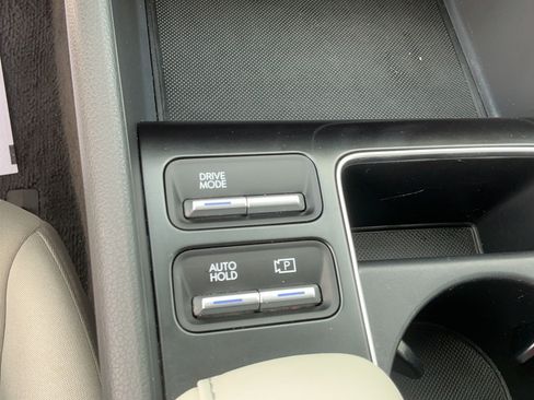 Used 2025 Hyundai Sonata SEL FWD image 27