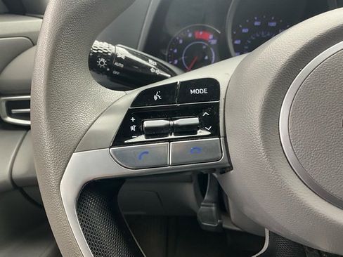 Used 2023 Hyundai Elantra SEL image 14