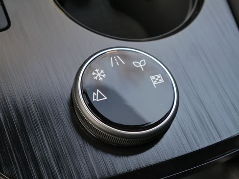 New 2026 Nissan Rogue Platinum w/ Platinum Premium Package image 16