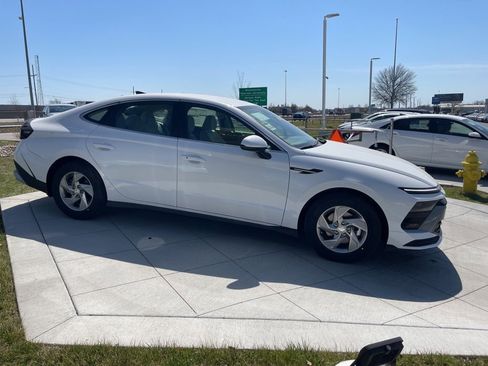 New 2026 Hyundai Sonata SE FWD image 6