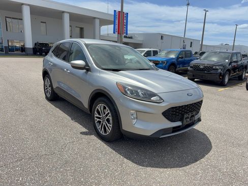 Certified 2022 Ford Escape SEL AWD/4WD image 4
