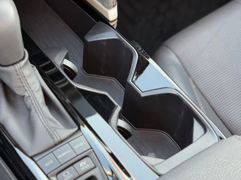 Used 2025 Toyota Camry XLE w/ Premium Package image 21